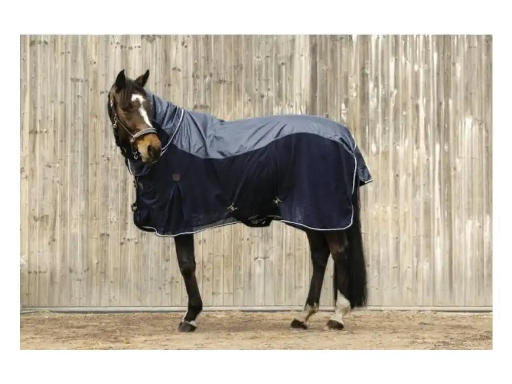 Sleva Deka proti hmyzu s nepromokavými zády EQUITHEME tmavě modrá 155cm (DOPRODEJ)